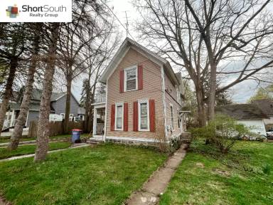 Main picture of 138 Sweet St NE
