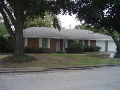 Main picture of 148 Royal Ln