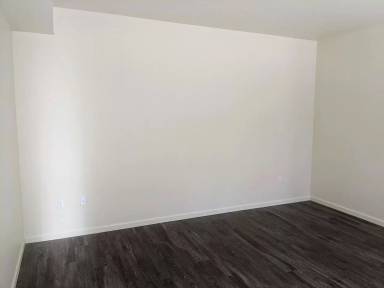 Main picture of 6811 NE Grand Ave