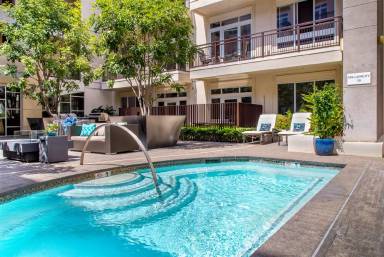 Main picture of Mresidences Miracle Mile