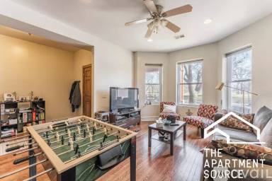 Main picture of 1010 N Kedzie Ave