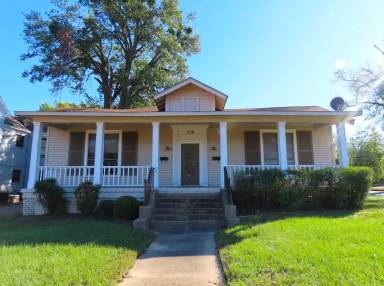 Main picture of 506 S Fannin Ave