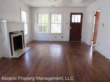 Main picture of 2021 W Short 17th St