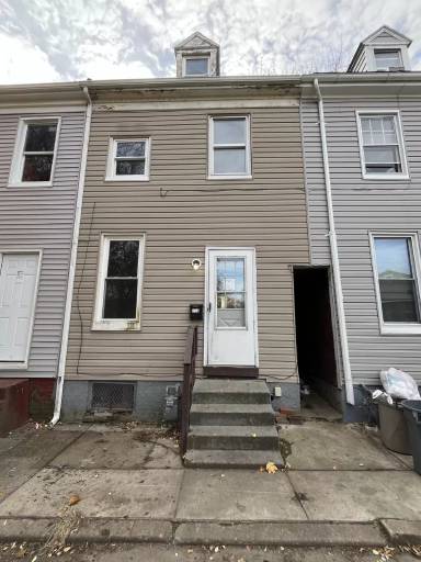 Main picture of 312 Wallace St