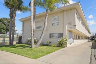 Main picture of 14810 Halldale Ave