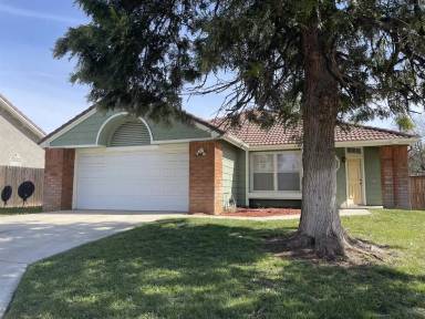 Main picture of 1402 Birchwood Dr