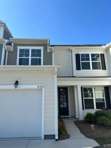 Main picture of 2582 Kingsfield St