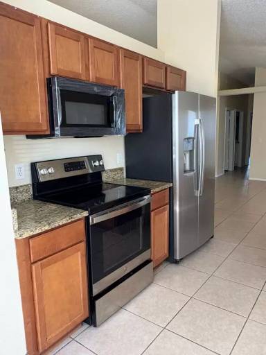 Main picture of 1636 Chatham Cir