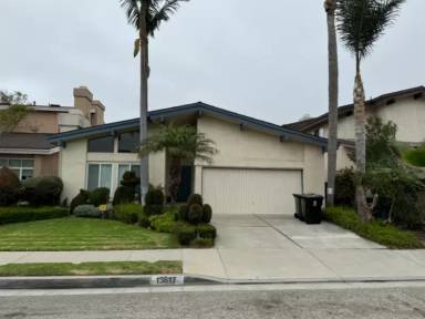 Main picture of 13617 Heather Way