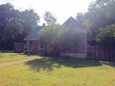 Main picture of 412 S 9th St