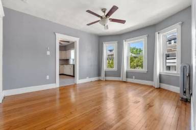 Main picture of 39 Medford St