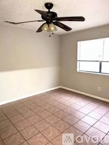 Main picture of 104 E Truman Ave