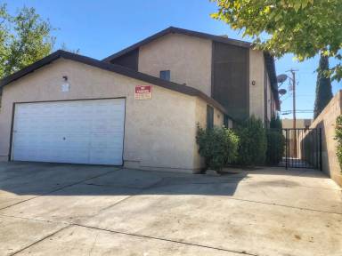 Main picture of 324 E Avenue Q7