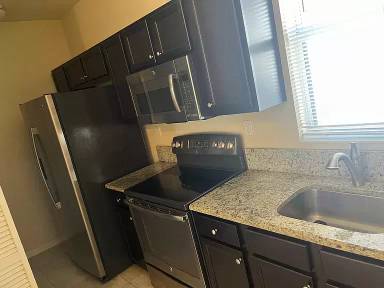 Main picture of 9448 SW 171st Pl