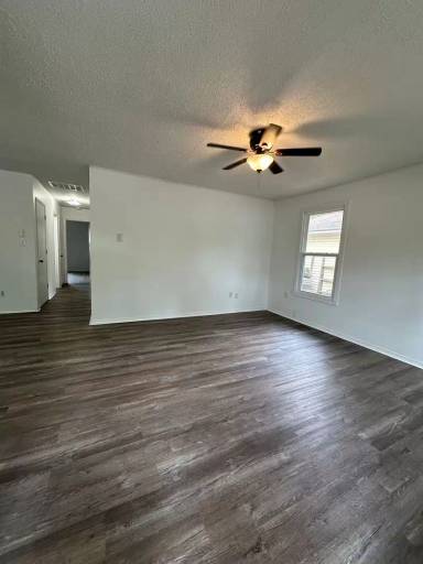 Main picture of 3031 W Pacific St