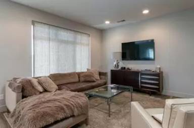 Main picture of 3510 Ocean Cir