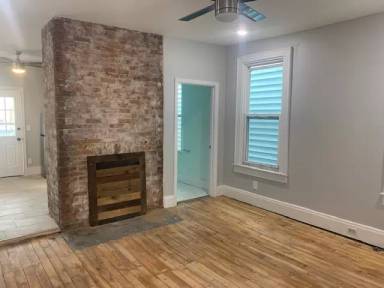 Main picture of 129 3rd St