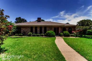 Main picture of 5024 Norfolk Dr