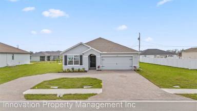 Main picture of 424 Tropicana Pkwy E