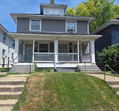 Main picture of 17 Niagara Ave