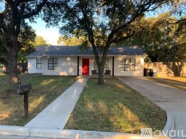 Main picture of 501 Kyle Ave