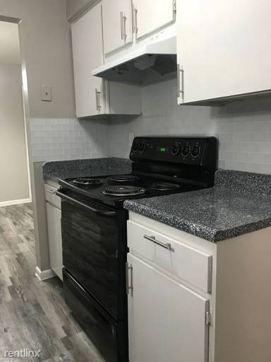 Main picture of South Crest