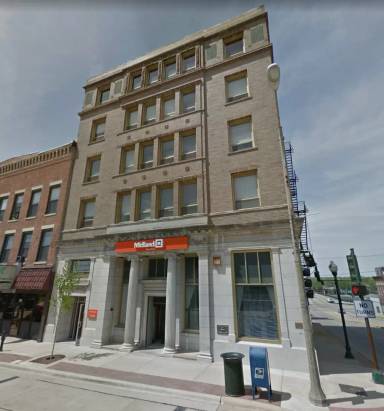 Main picture of 101 W 1st St