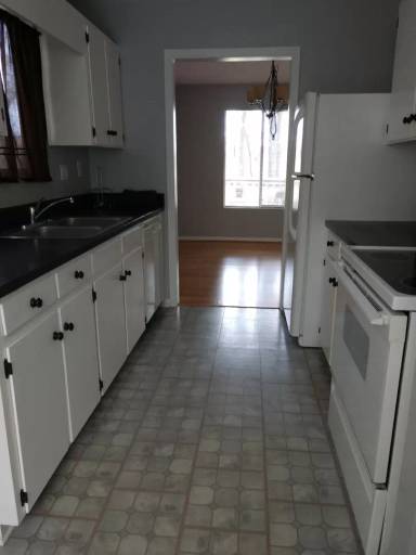 Main picture of 1618 View Ln