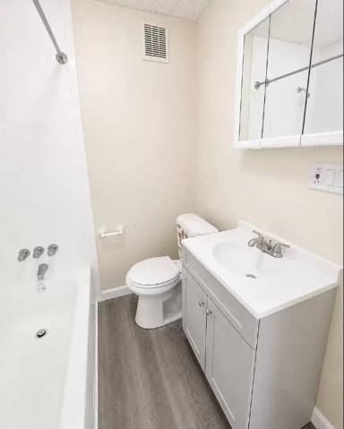 Main picture of 668 Clarkson Ave