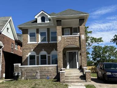 Main picture of 3002 Elmhurst St