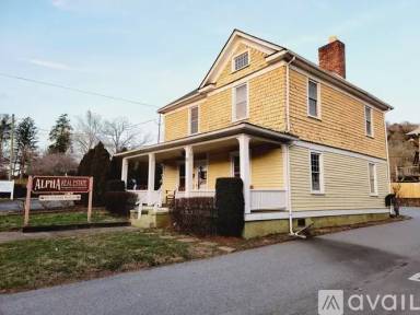 Main picture of 65 Charlotte St