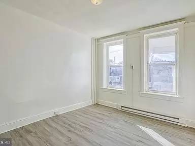 Main picture of 429 North George Street