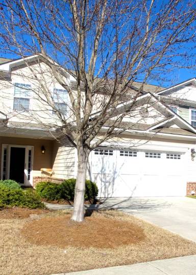 Main picture of 1876 South Hampton Ln SE
