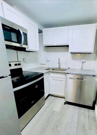 Main picture of 815 S Cobb Dr SE