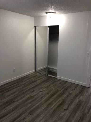 Main picture of 2839 Thorndyke Ave W