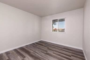 Main picture of 580 Mesa Blvd