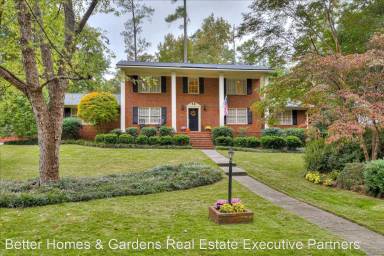 Main picture of 435 Waverly Dr