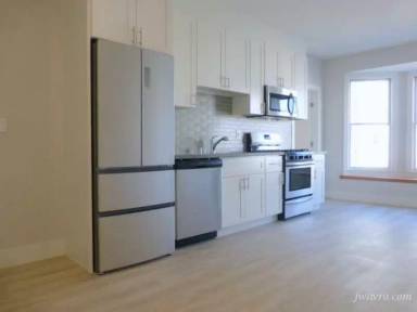 Main picture of 103 Scott St