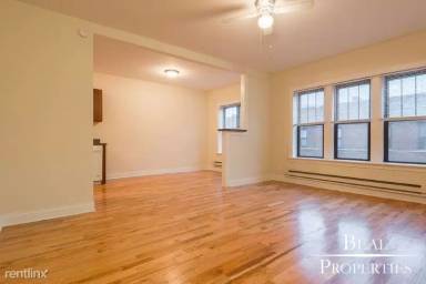 Main picture of 620-30 W Cornelia Ave