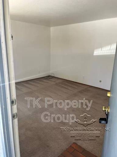 Main picture of 629 Kate Hayes St