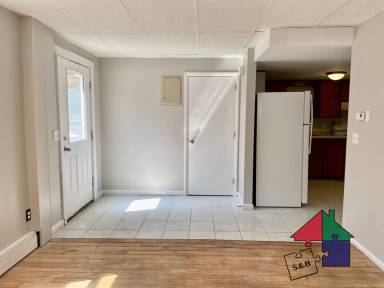 Main picture of 13 Warren St