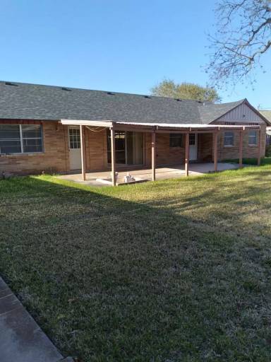 Main picture of 905 Carmel Pkwy
