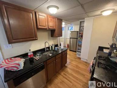 Main picture of 363 Beacon St