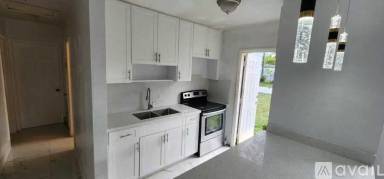 Main picture of 1610 NW 131st St