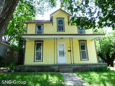 Main picture of 505 W 5th St