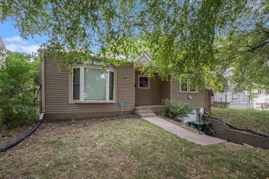 Main picture of 2310 N 67th Ave