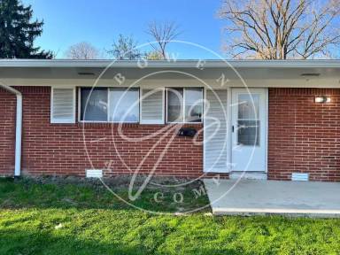 Main picture of 2565 W Bancroft St