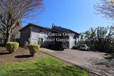 Main picture of 10622 SW 49th Ave