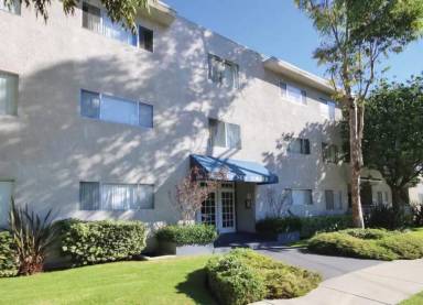 Main picture of 13951 Moorpark St