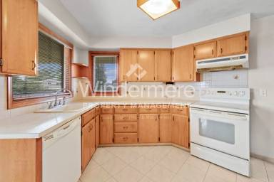 Main picture of 2115 W Kiernan Ave